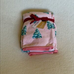 Pink Holiday Tree Hand Towels